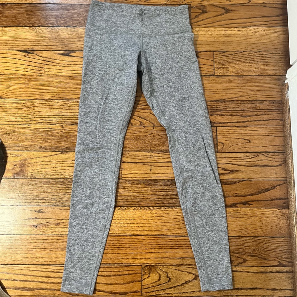 Heather Gray Lululemon Leggings, size 6